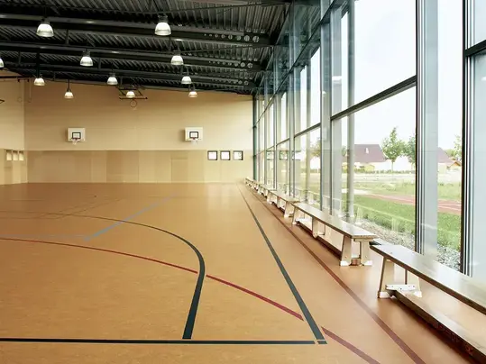 Revêtement de sol lino Marmoleum sport | Forbo Flooring Systems