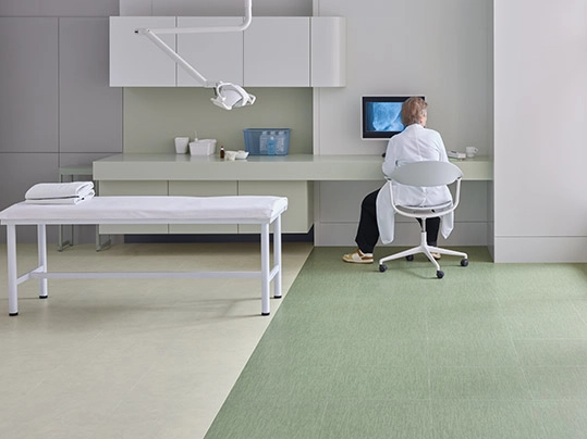 Allura Decibel b+ 9110 bianco perlino & 9568 pistachio twill