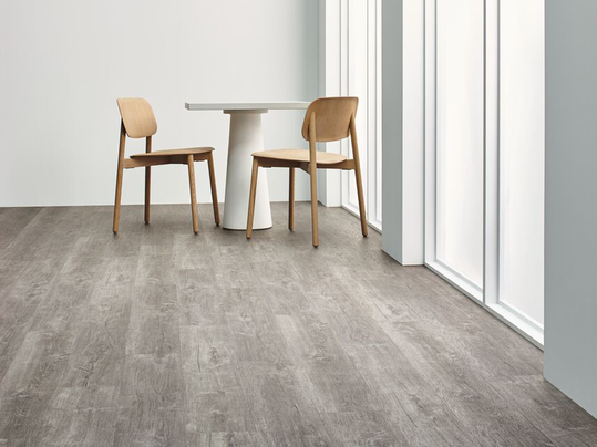 Revêtement de sol LVT lames enduro click | Forbo Flooring Systems