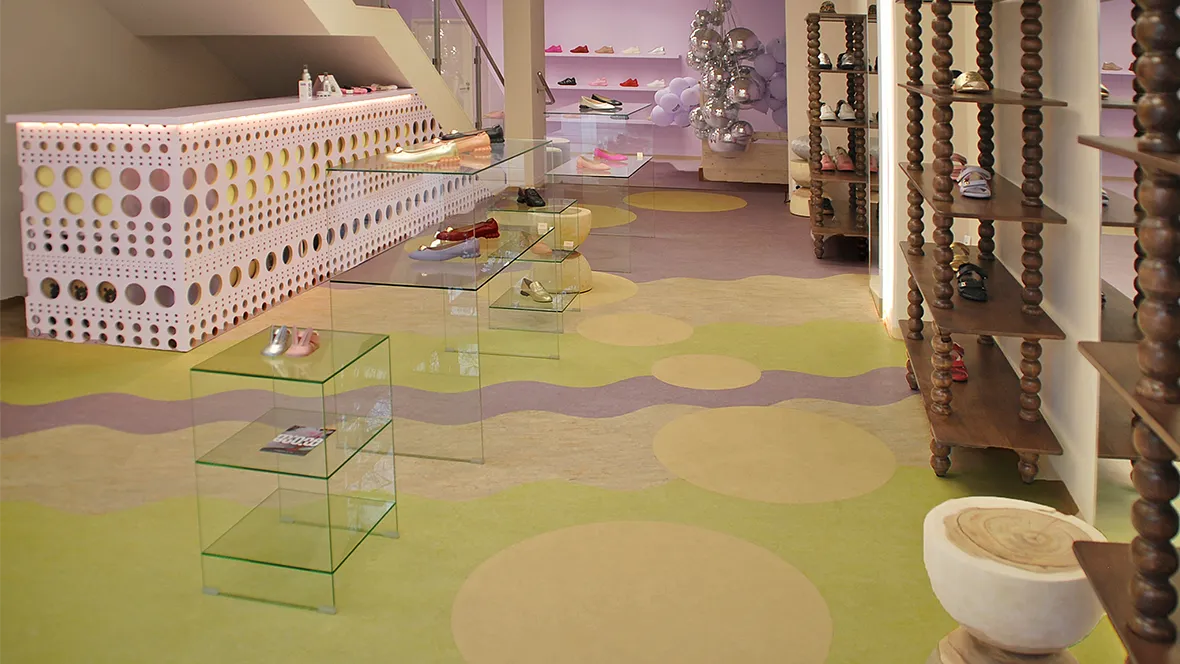 MINNA MINNA Flagship store