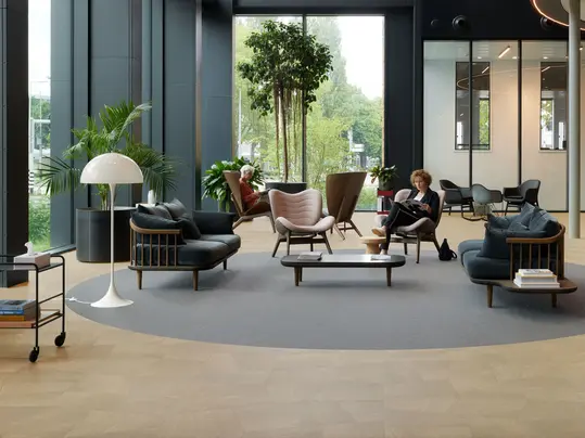 Revêtement de sol acoustique poinçonnement PVC | Forbo Flooring Systems