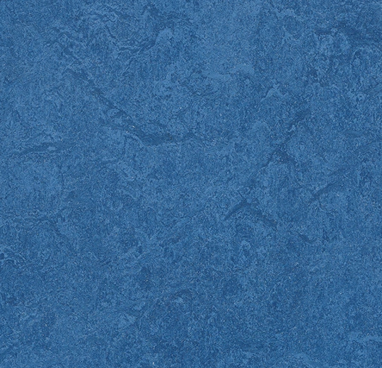 83110 dark blue