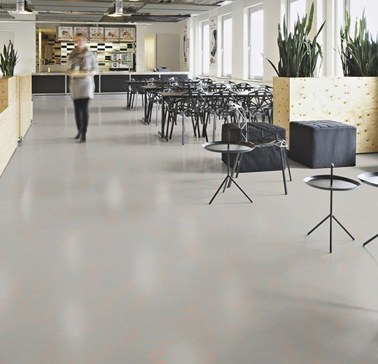 6R3712 Marmoleum Concrete FR² orange shimmer