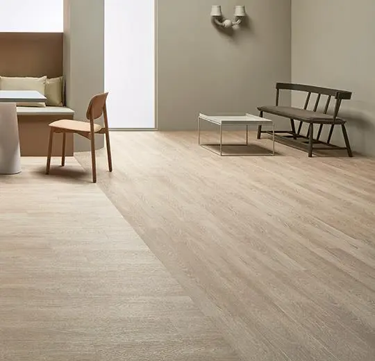 63406EA7 bleached timber